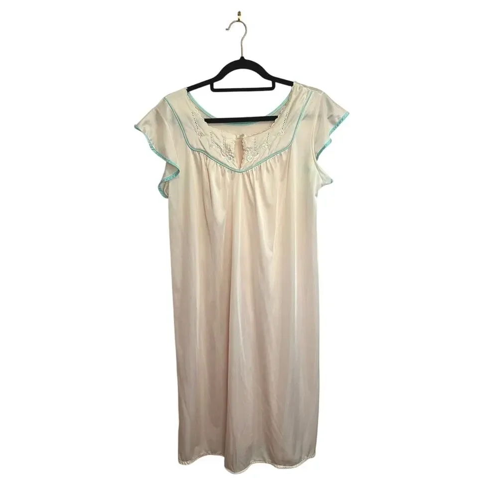 Glencraft Lingerie Vintage Nylon Cream Nightgown Medium